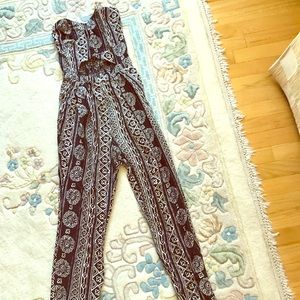 Tribal strapless key hole jumpsuit by Hollister
